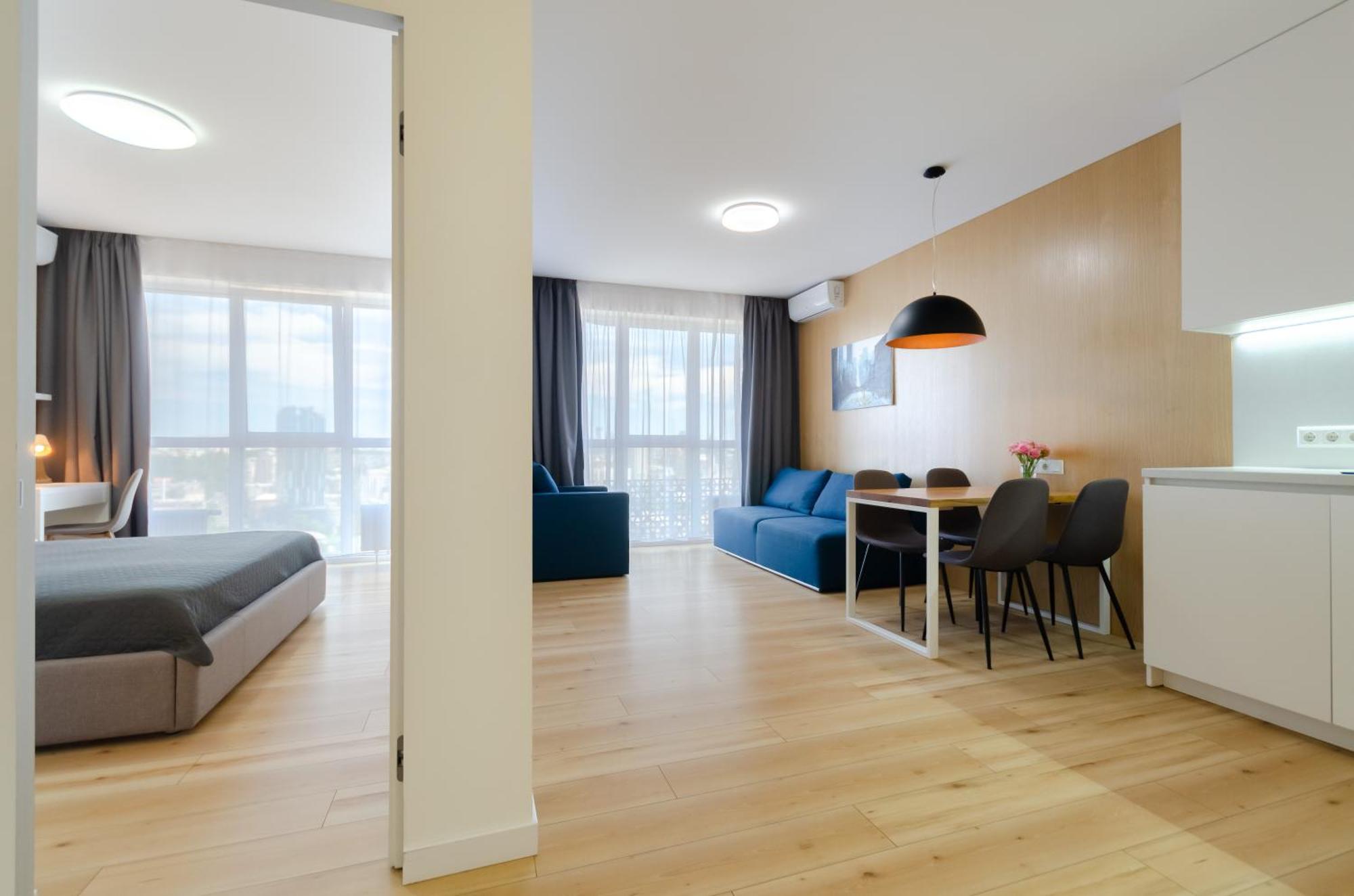 Petrovdom 205-206 Panoramic City View Apartments At Rc Kvartet, Central Railway Station Kyiv Exterior photo