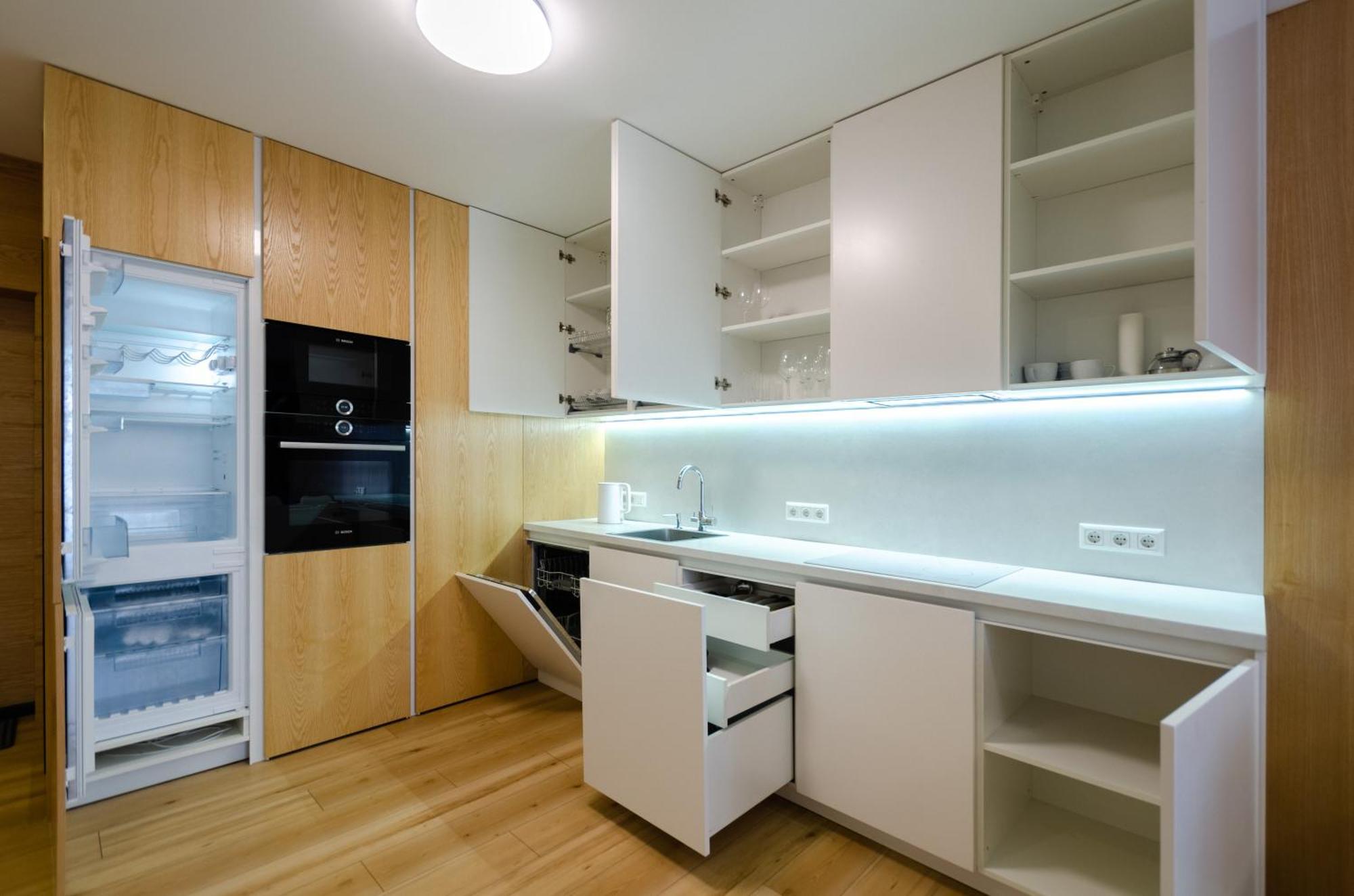 Petrovdom 205-206 Panoramic City View Apartments At Rc Kvartet, Central Railway Station Kyiv Exterior photo